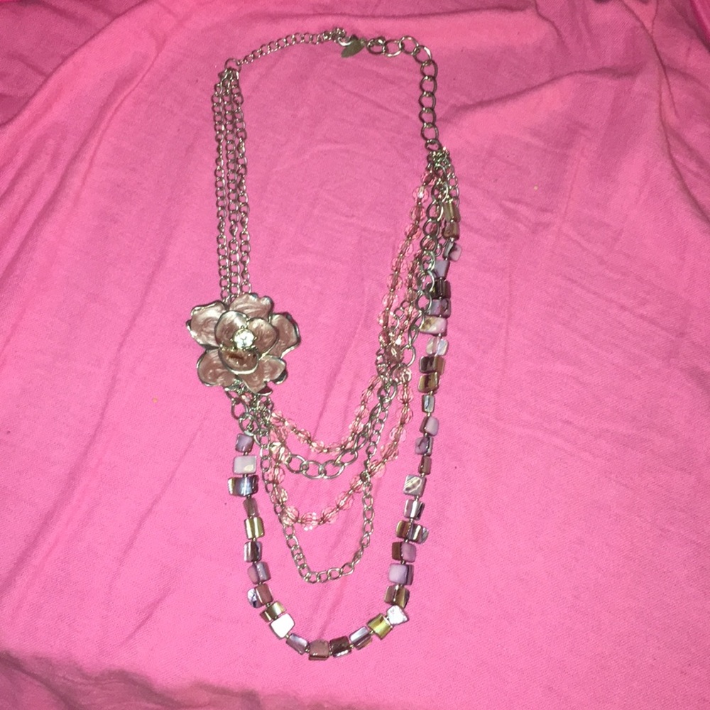 Women’s necklace